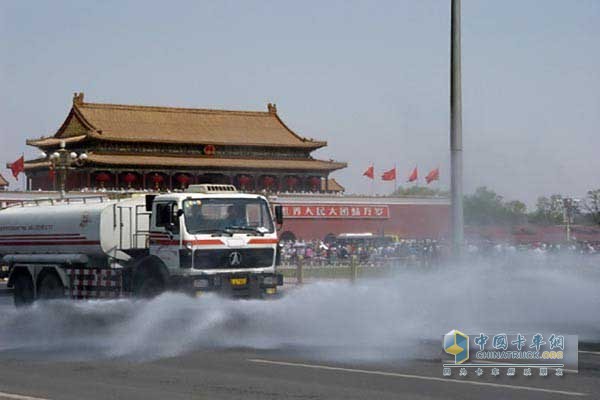 環(huán)衛(wèi)作業(yè)專(zhuān)用車(chē)