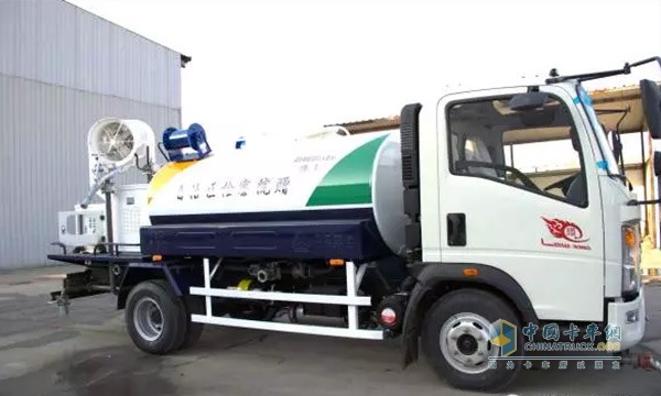 HOWO輕卡底盤的多功能抑塵車